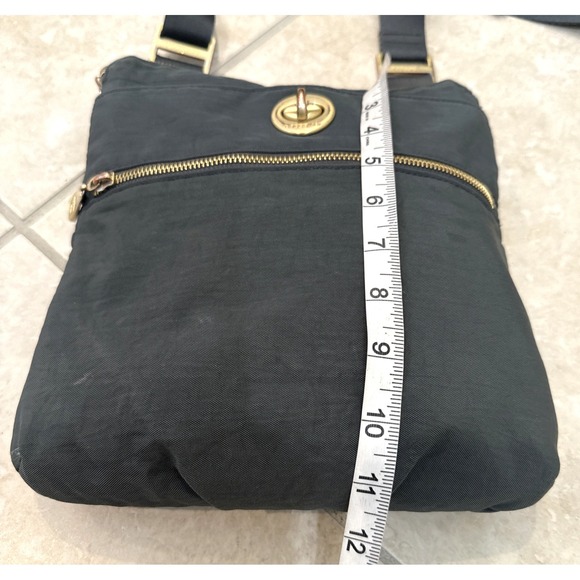 Baggallini Hanover Crossbody Bag Green Nylon Turn Lock Organizer Minimalist - Picture 4 of 10